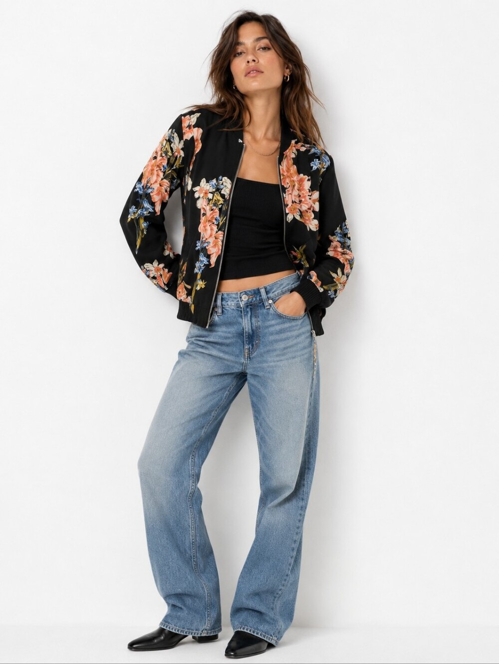 Aritzia Babaton Black Floral Bomber Jacket Size Medium